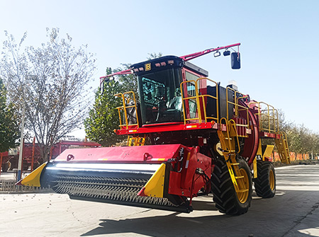 9001诚信金沙DY7101自走式辣椒收获机